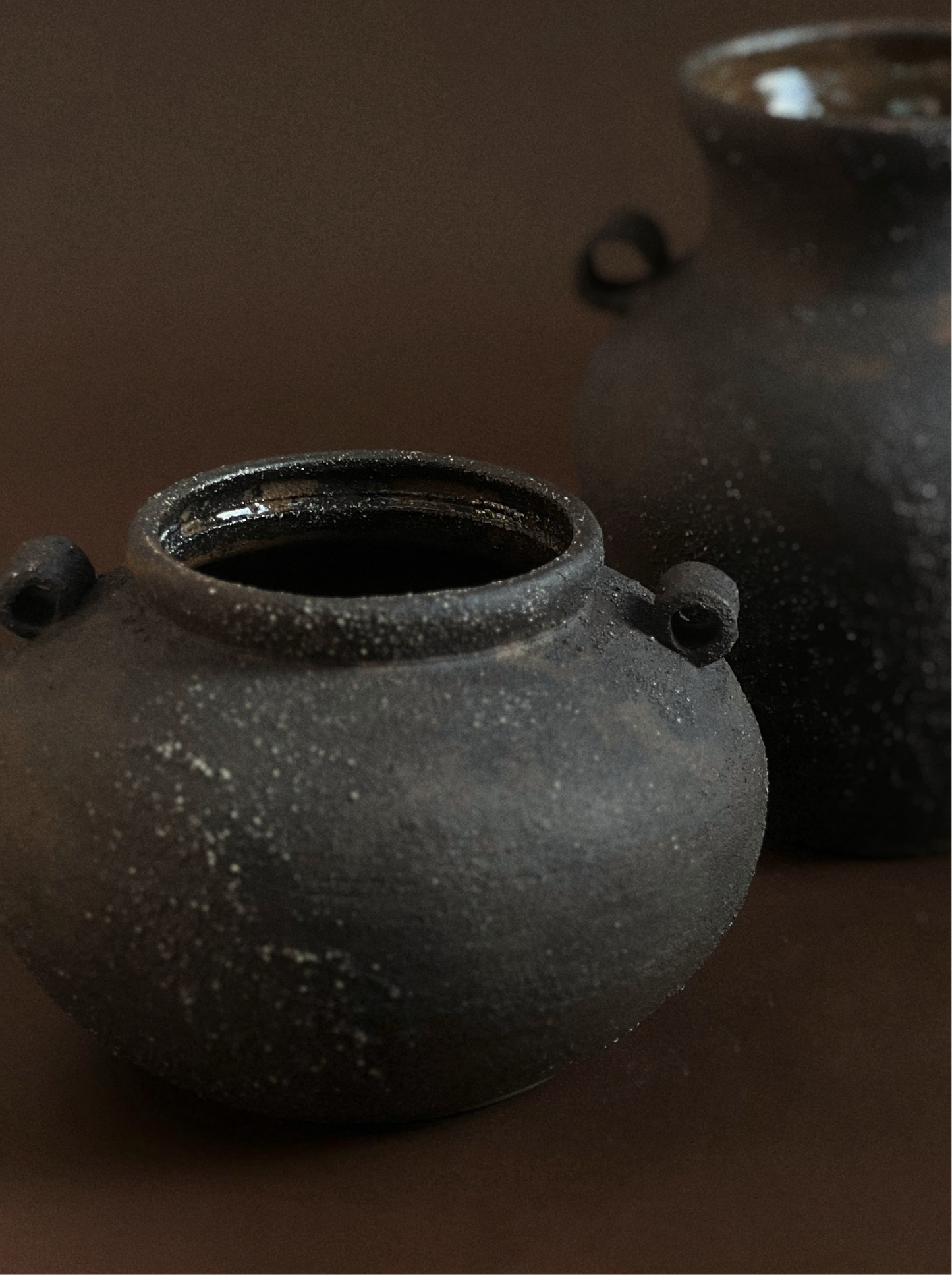 Black Textured Vase 02